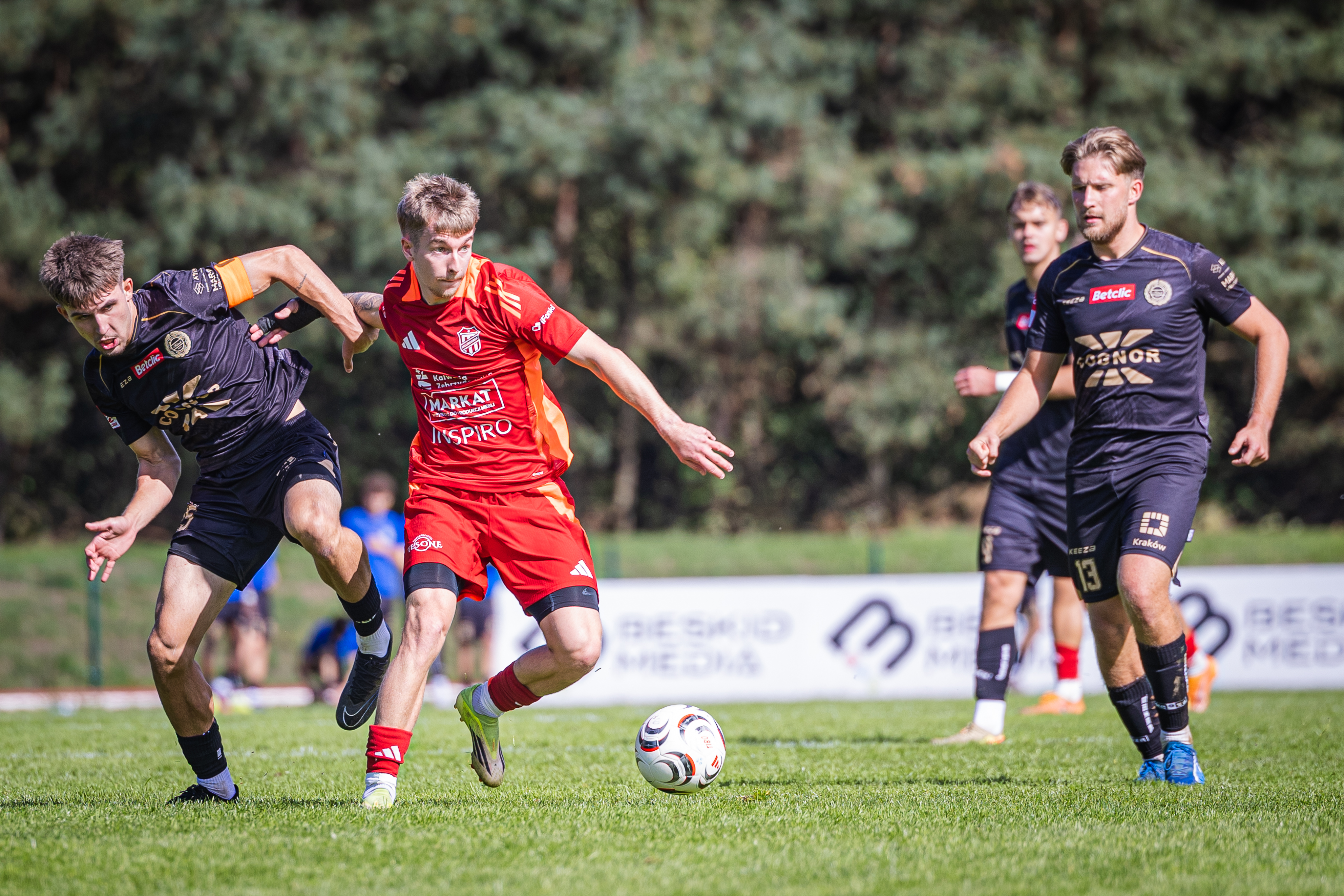 Galeria: MKS Kalwarianka - Hutnik II Kraków 19