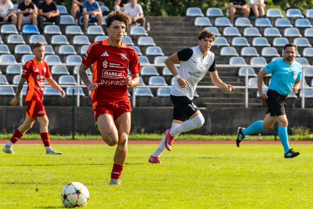 Galeria: MKS Kalwarianka - Puszcza II Niepołomice 19