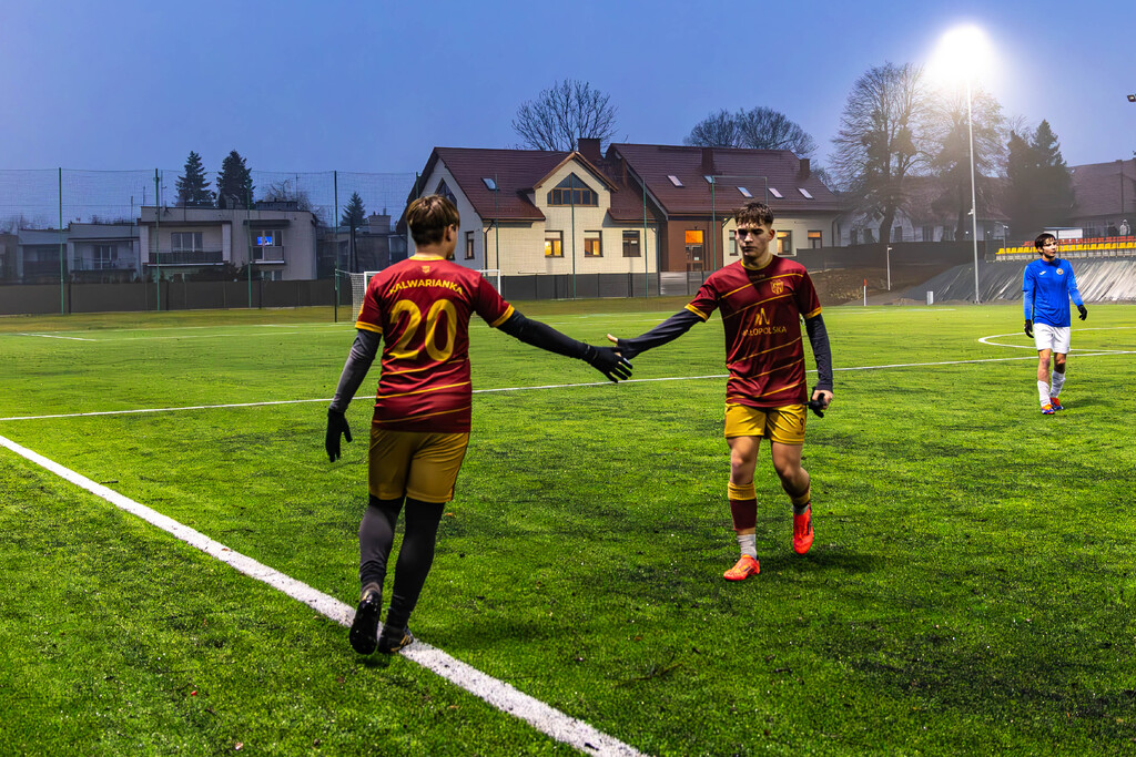 Galeria: MKS Kalwarianka - Hutnik Kraków (juniorzy) 8