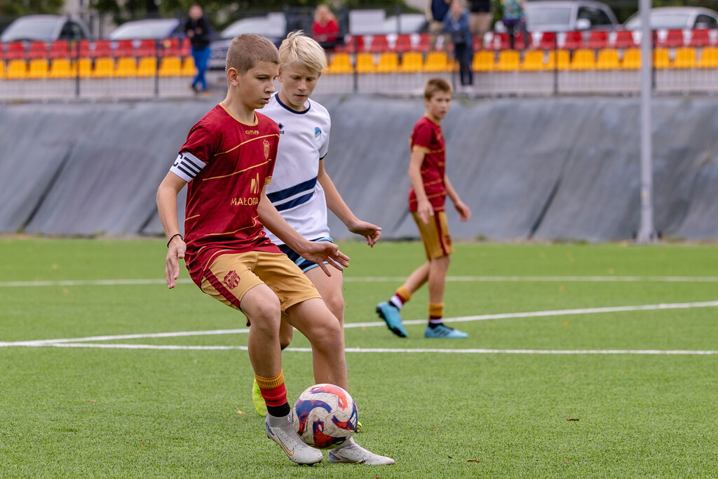 Galeria: MKS Kalwarianka - Pogoń Kraków (juniorzy) 8