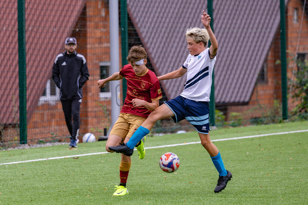 Galeria: MKS Kalwarianka - Pogoń Kraków (juniorzy) 55