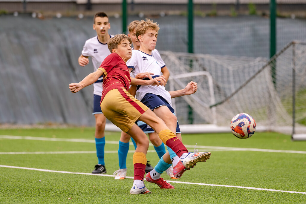 Galeria: MKS Kalwarianka - Pogoń Kraków (juniorzy) 46