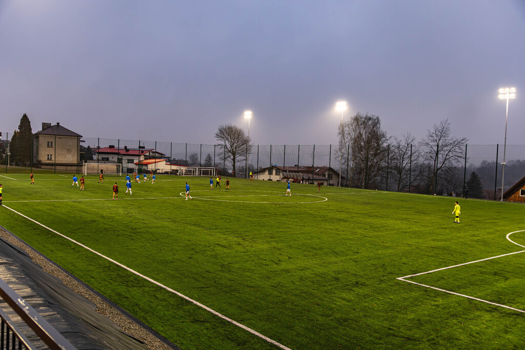 Galeria: MKS Kalwarianka - Hutnik Kraków (juniorzy) 11