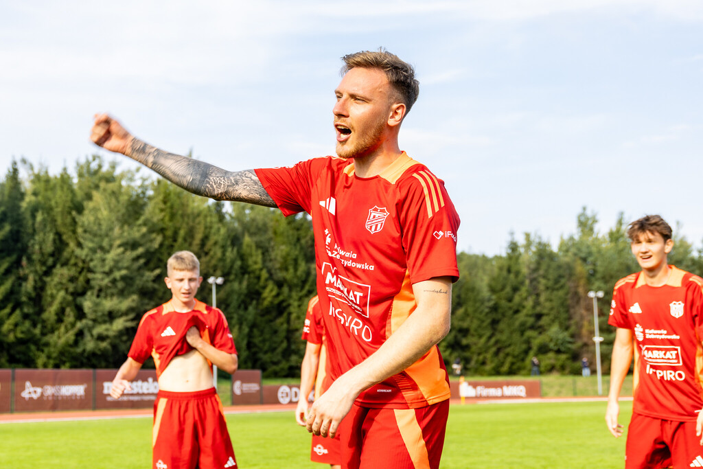 Galeria: MKS Kalwarianka - Puszcza II Niepołomice 31