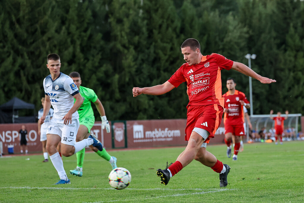 Galeria: MKS Kalwarianka - Hutnik II Kraków 17