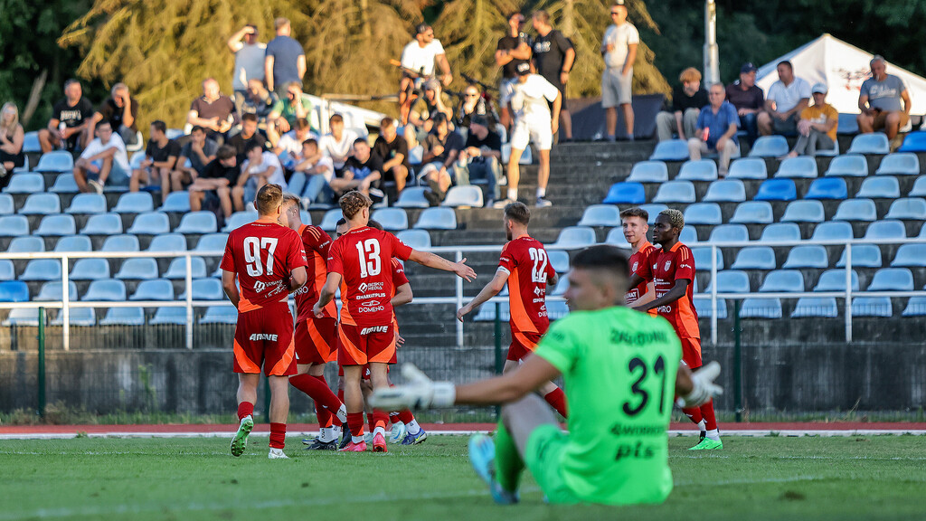 Galeria: MKS Kalwarianka - Hutnik II Kraków 29