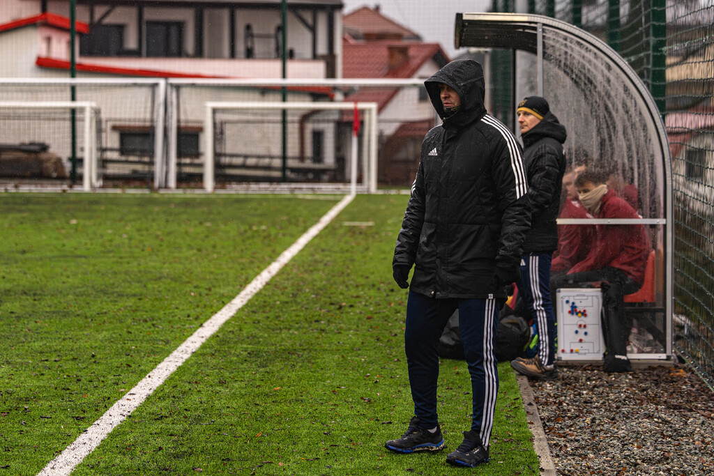 Galeria: MKS Kalwarianka - Hutnik Kraków (juniorzy) 23