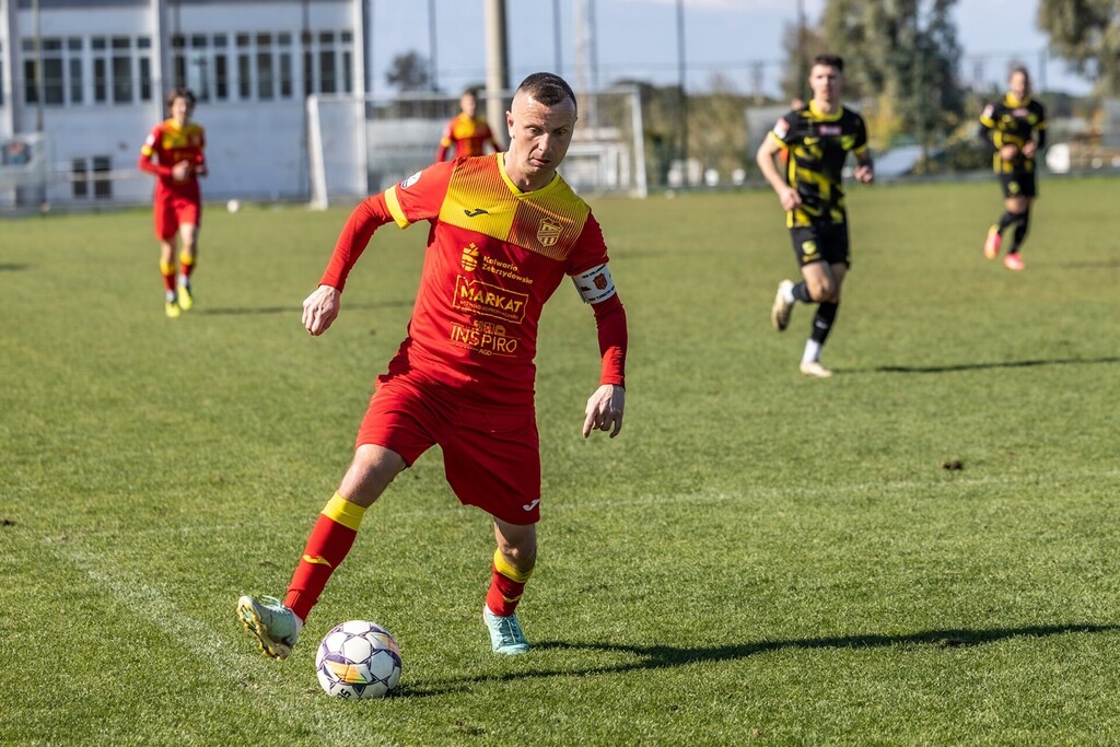 Galeria: MKS Kalwarianka - Wieczysta Kraków 22