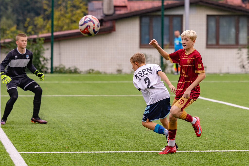 Galeria: MKS Kalwarianka - Pogoń Kraków (juniorzy) 26