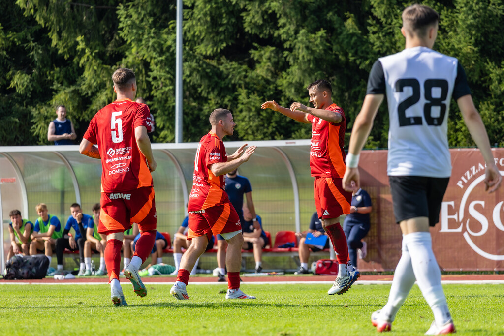 Galeria: MKS Kalwarianka - Puszcza II Niepołomice 5