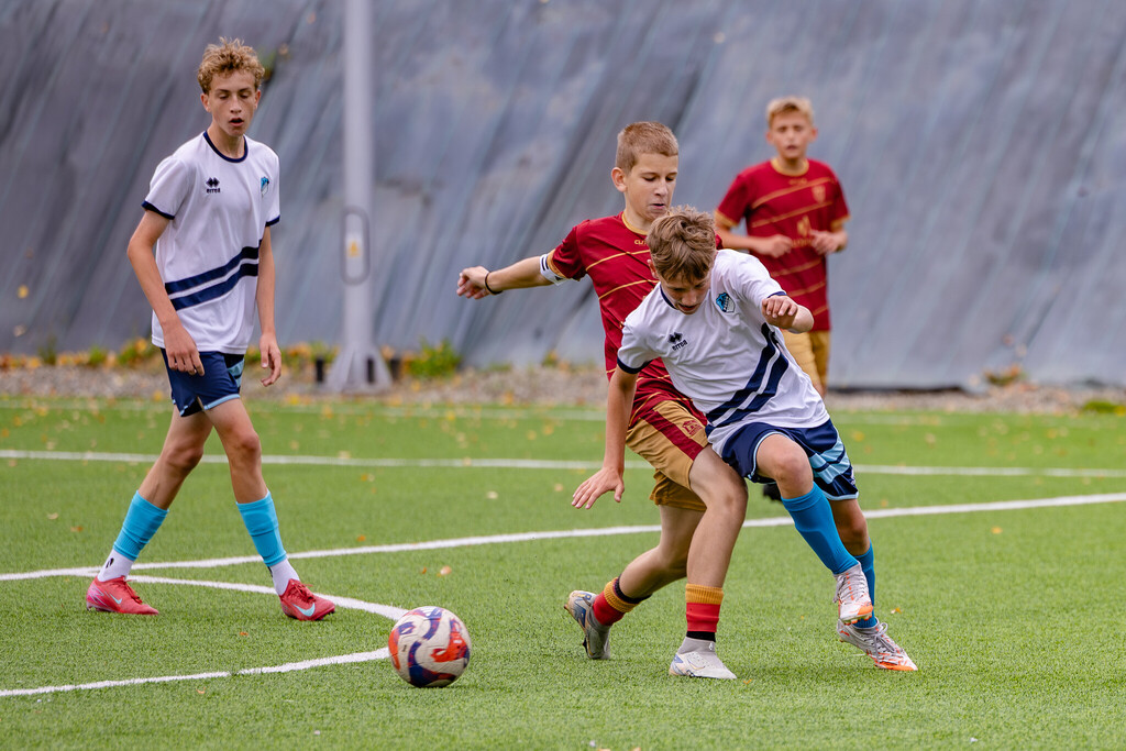 Galeria: MKS Kalwarianka - Pogoń Kraków (juniorzy) 40