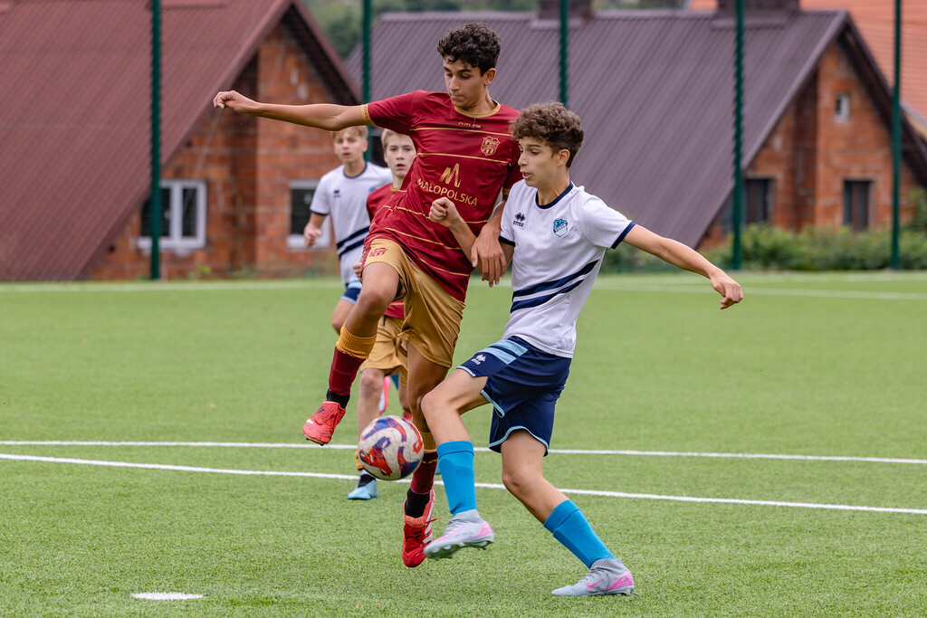 Galeria: MKS Kalwarianka - Pogoń Kraków (juniorzy) 20