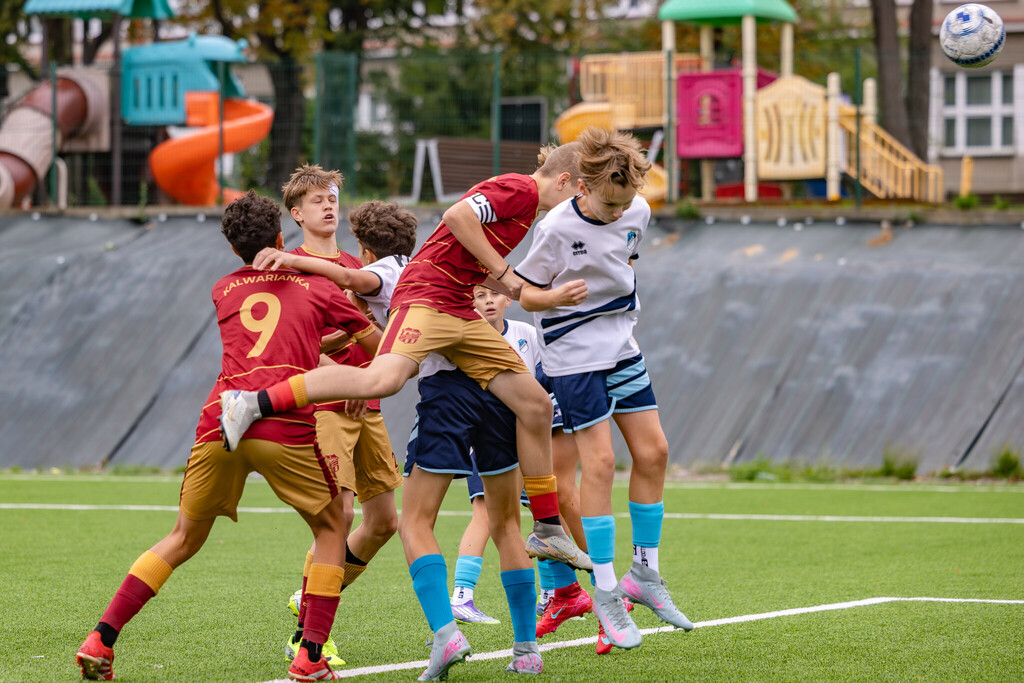 Galeria: MKS Kalwarianka - Pogoń Kraków (juniorzy) 13