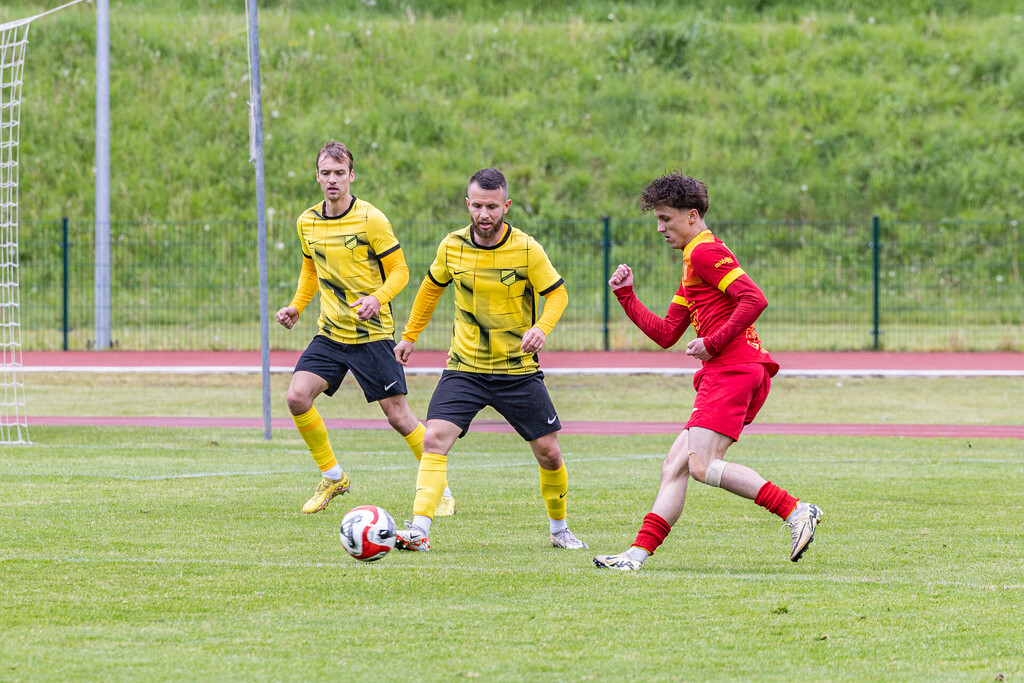 Galeria: MKS Kalwarianka - Wieczysta II Kraków 16