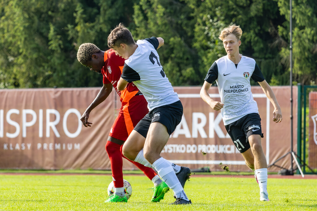 Galeria: MKS Kalwarianka - Puszcza II Niepołomice 22