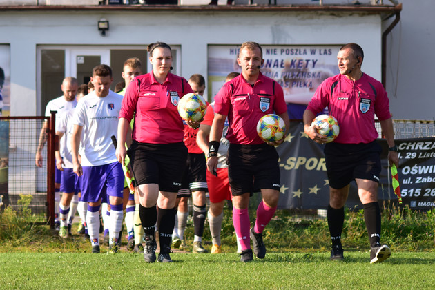 MKS Kalwarianka Galeria 103