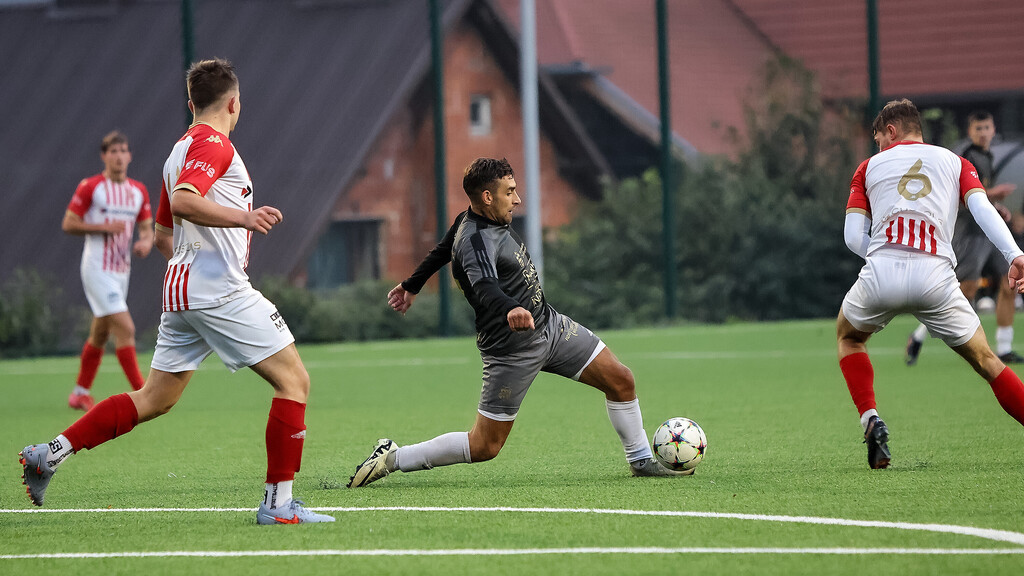 Galeria: MKS II Kalwarianka - Beskid Andrychów 11