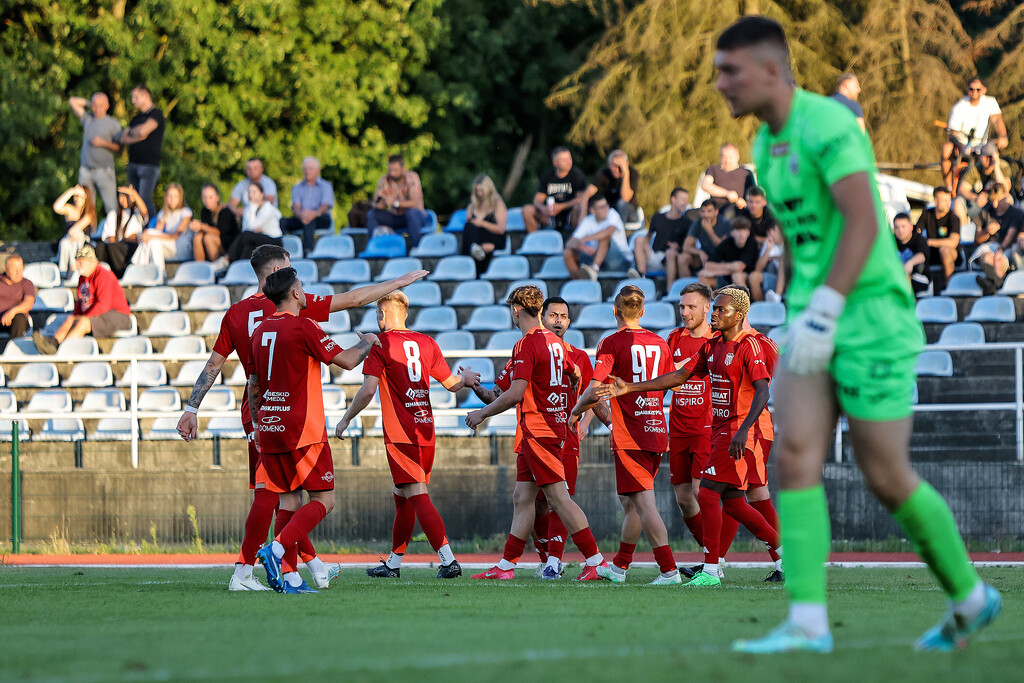 Galeria: MKS Kalwarianka - Hutnik II Kraków 28