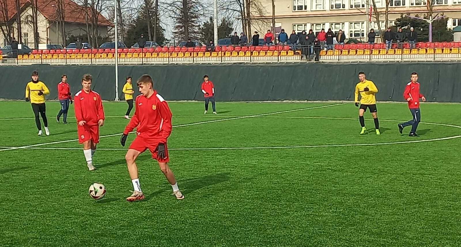 Juniorzy wysoko wygrywają w sparingach 1