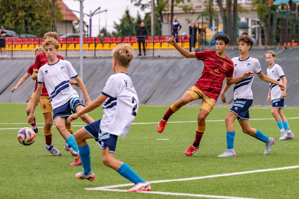 Galeria: MKS Kalwarianka - Pogoń Kraków (juniorzy) 30