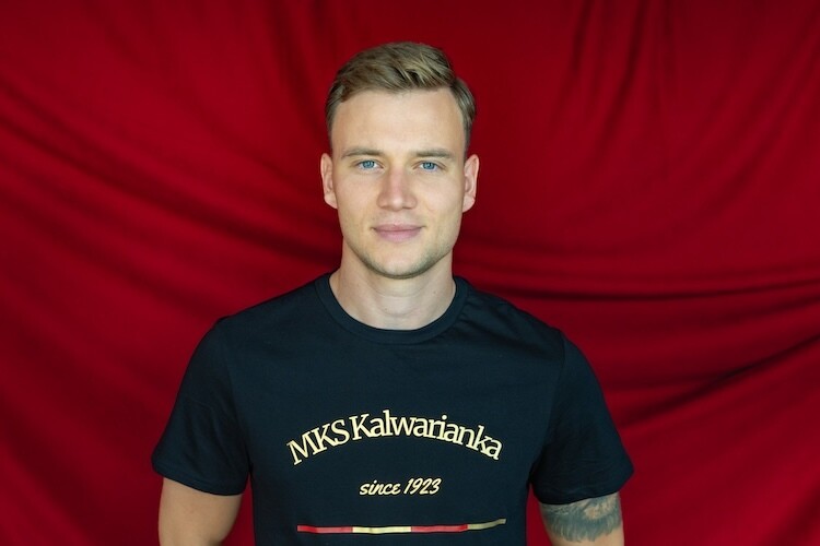 Solidny transfer - nowy filar obrony! 1