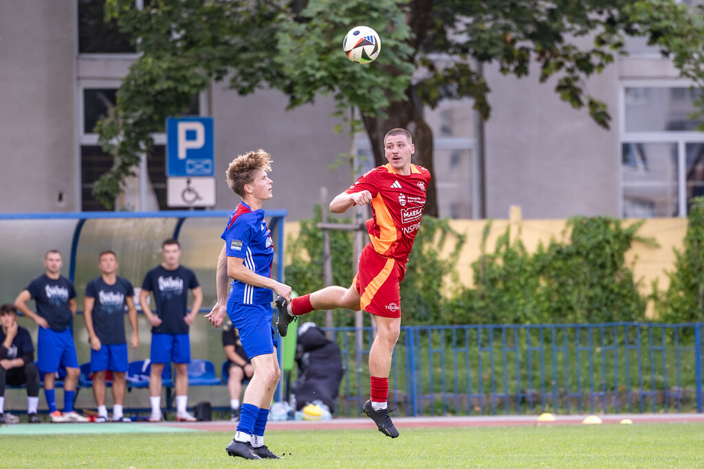 Galeria: BKS Bochnia - MKS Kalwarianka 16