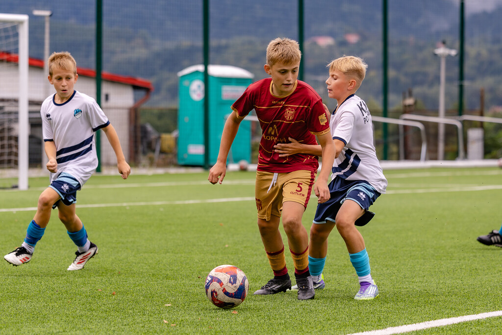 Galeria: MKS Kalwarianka - Pogoń Kraków (juniorzy) 25