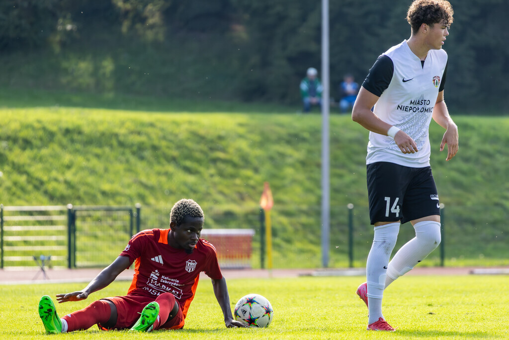 Galeria: MKS Kalwarianka - Puszcza II Niepołomice 24